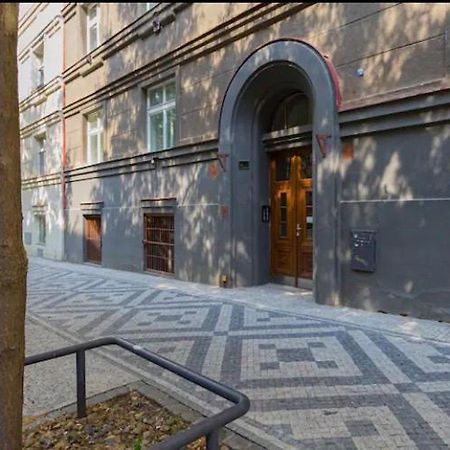 Lenka'S Cozy Red Studio + Lenka'S Cozy Gold Apartment Prag Exterior foto